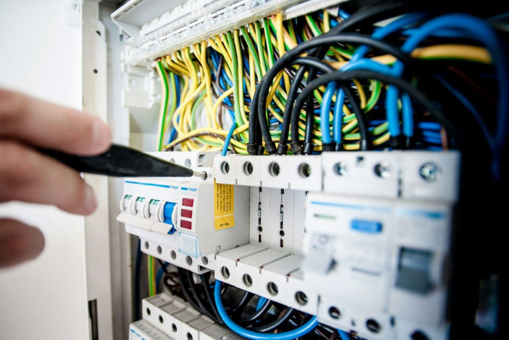 Moschini - Servizi per impianti elettrici a Grosseto Moschini - Servizi per impianti elettrici a Grosseto